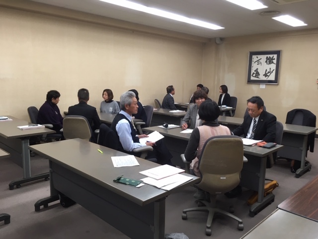 市町村新任教育委員研修会での講話の様子の写真