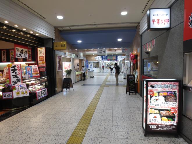 宮崎駅コンコース3